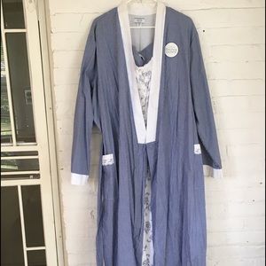 Celestial Dreams, Night gown with matching robe.